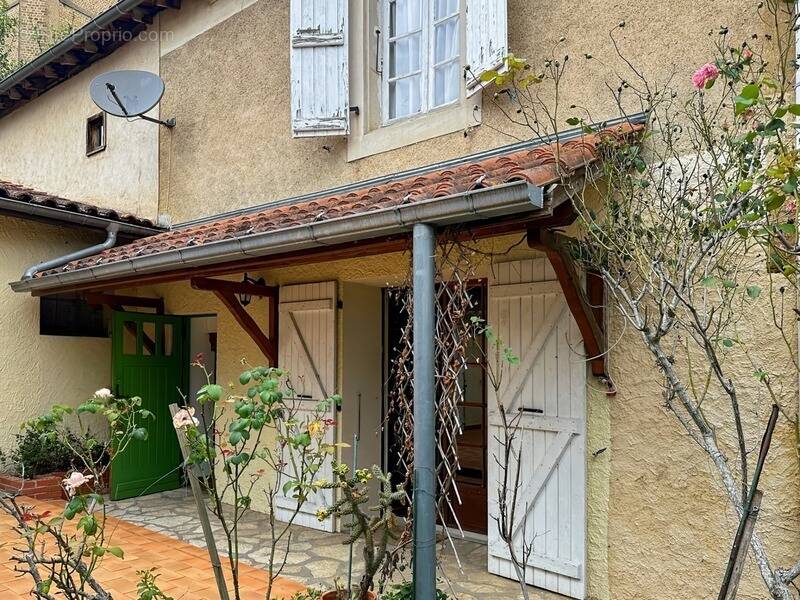 Maison à BASSOUES