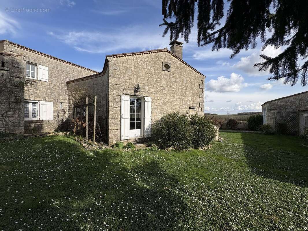 Maison à ROUILLAC