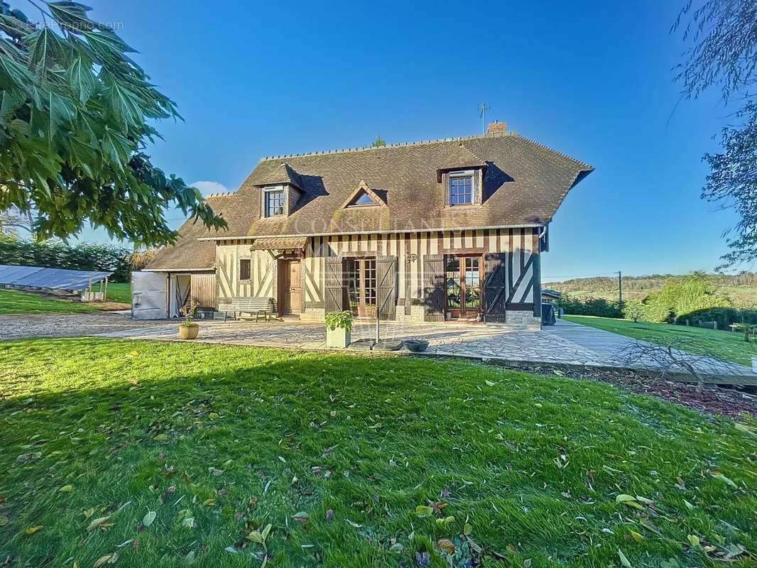 Maison à PONT-L&#039;EVEQUE