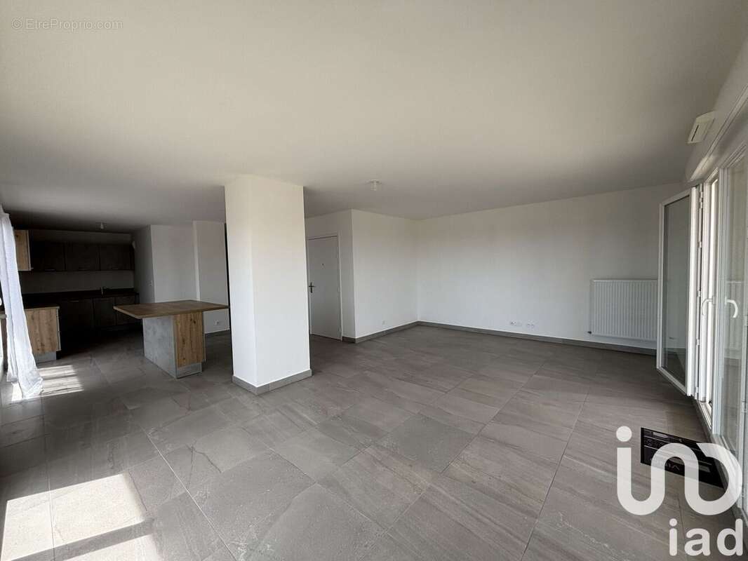 Photo 4 - Appartement à SAINT-LAURENT-DU-VAR