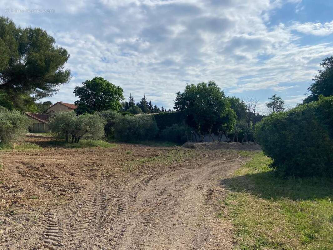 Terrain à AIX-EN-PROVENCE