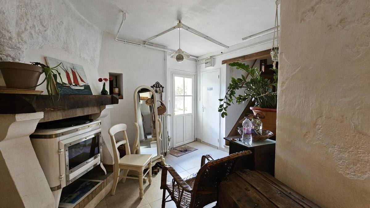 Maison à NAZELLES-NEGRON