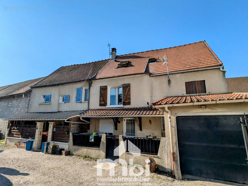 Maison à VEMARS