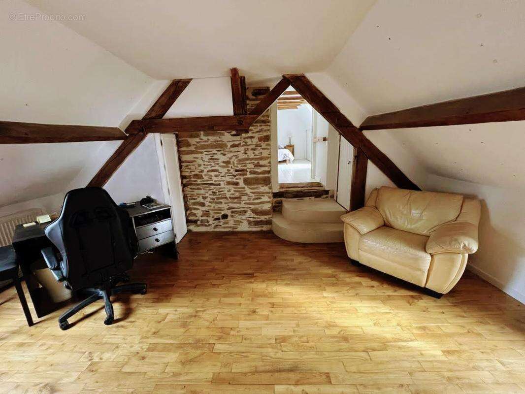 Maison à SARRAZAC