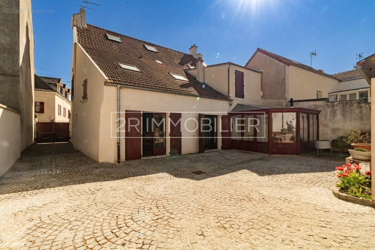 Maison à DAMPMART