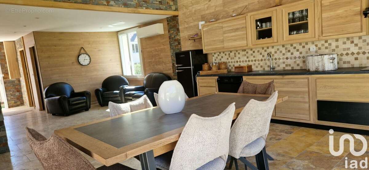 Photo 3 - Maison à CLAYE-SOUILLY
