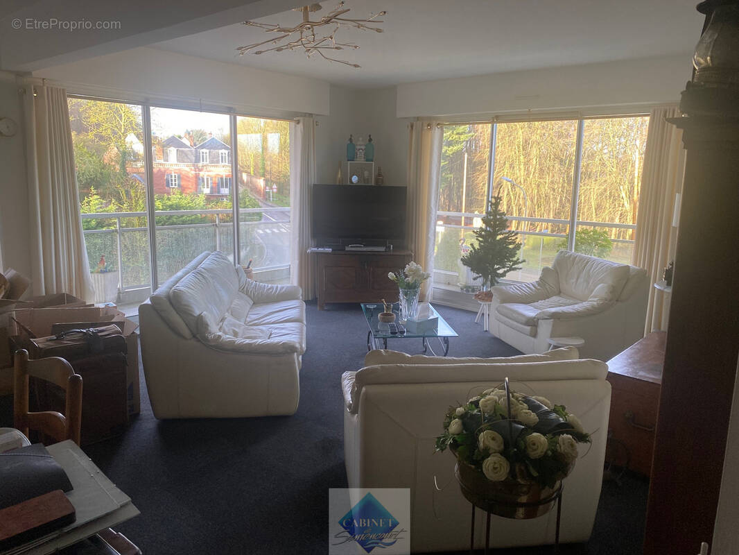 Appartement à EU