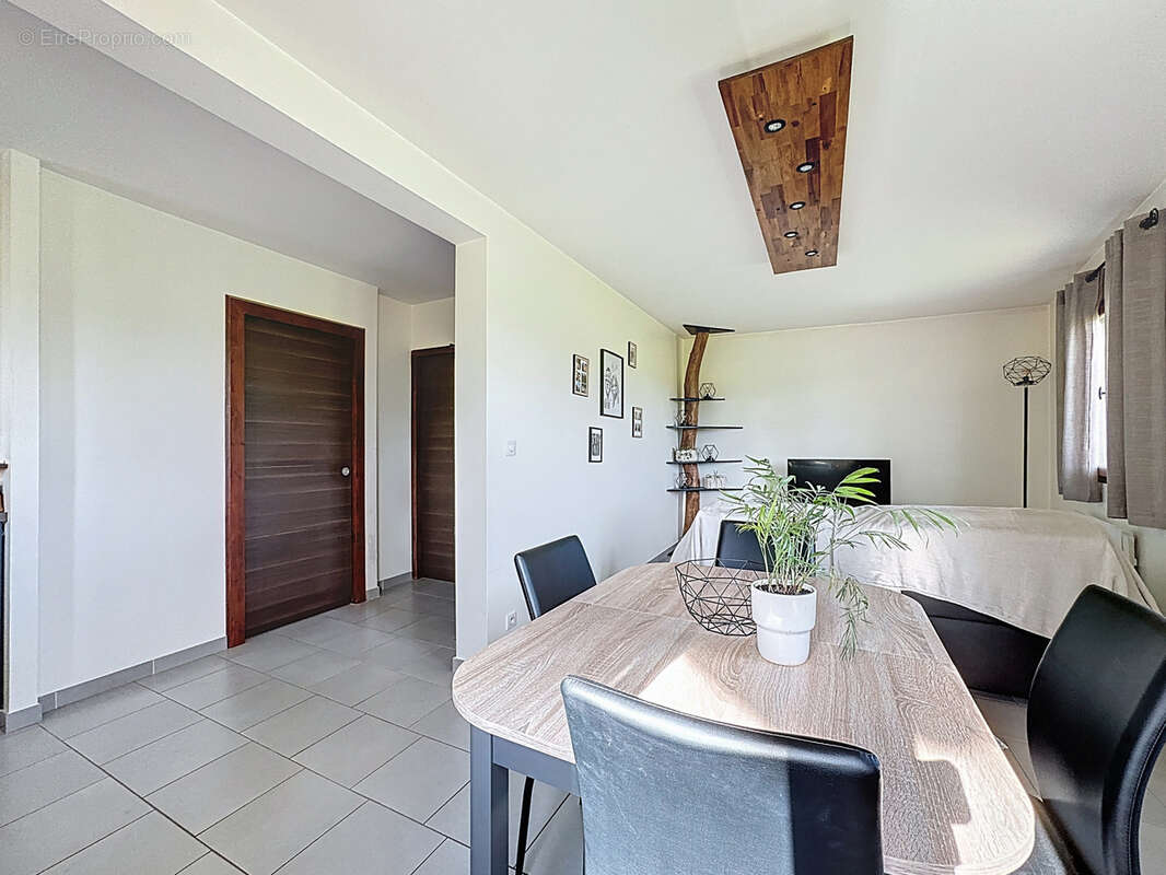 Appartement à ALBENS