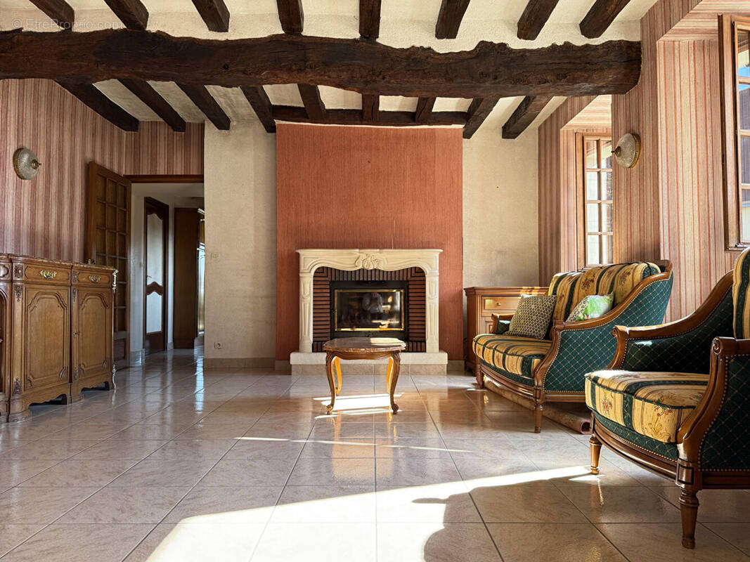 Maison à LES PONTS-DE-CE
