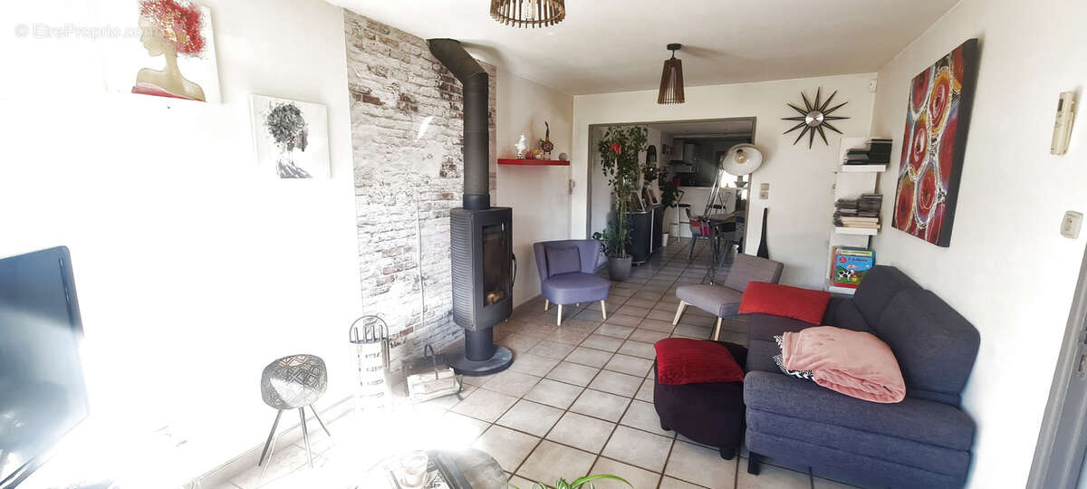 Maison à AIX-NOULETTE