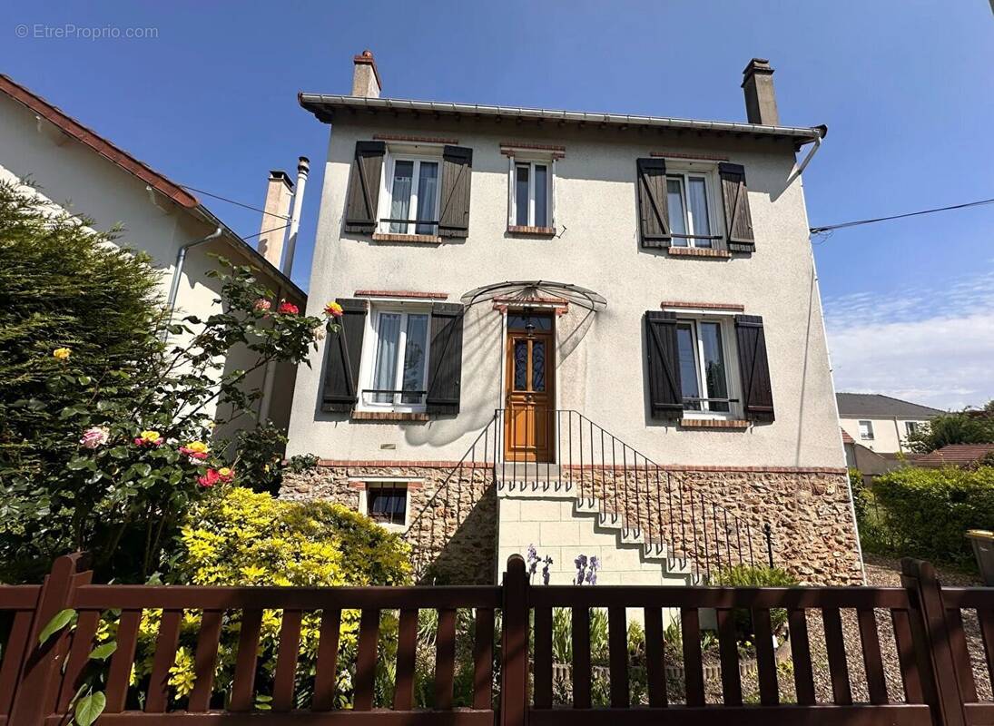 Maison à SAINT-BRICE-SOUS-FORET