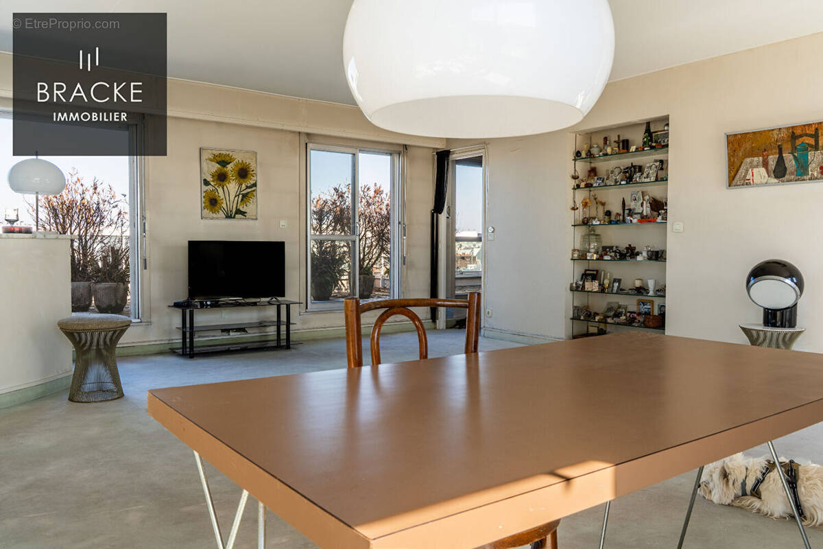 Appartement à PARIS-20E
