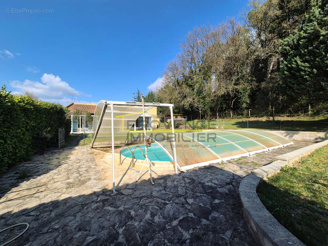 Maison à MONTELIMAR