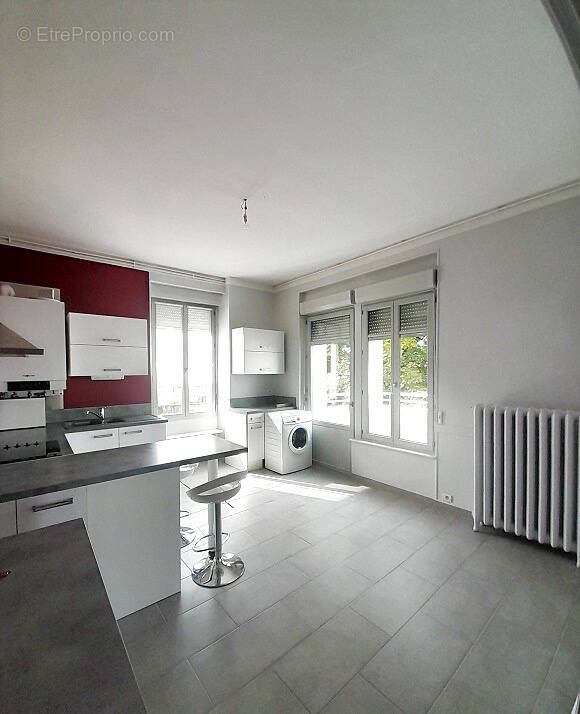 Appartement à MONTCEAU-LES-MINES