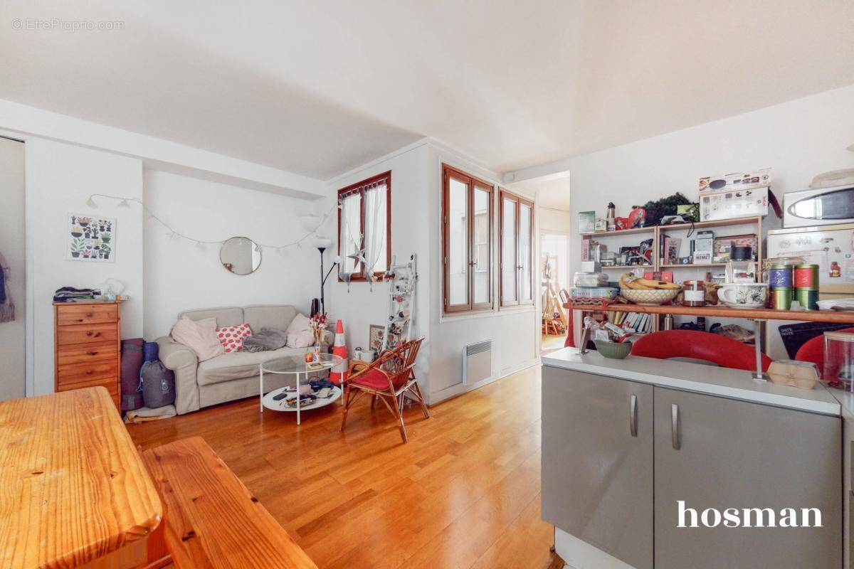 Appartement à PARIS-10E