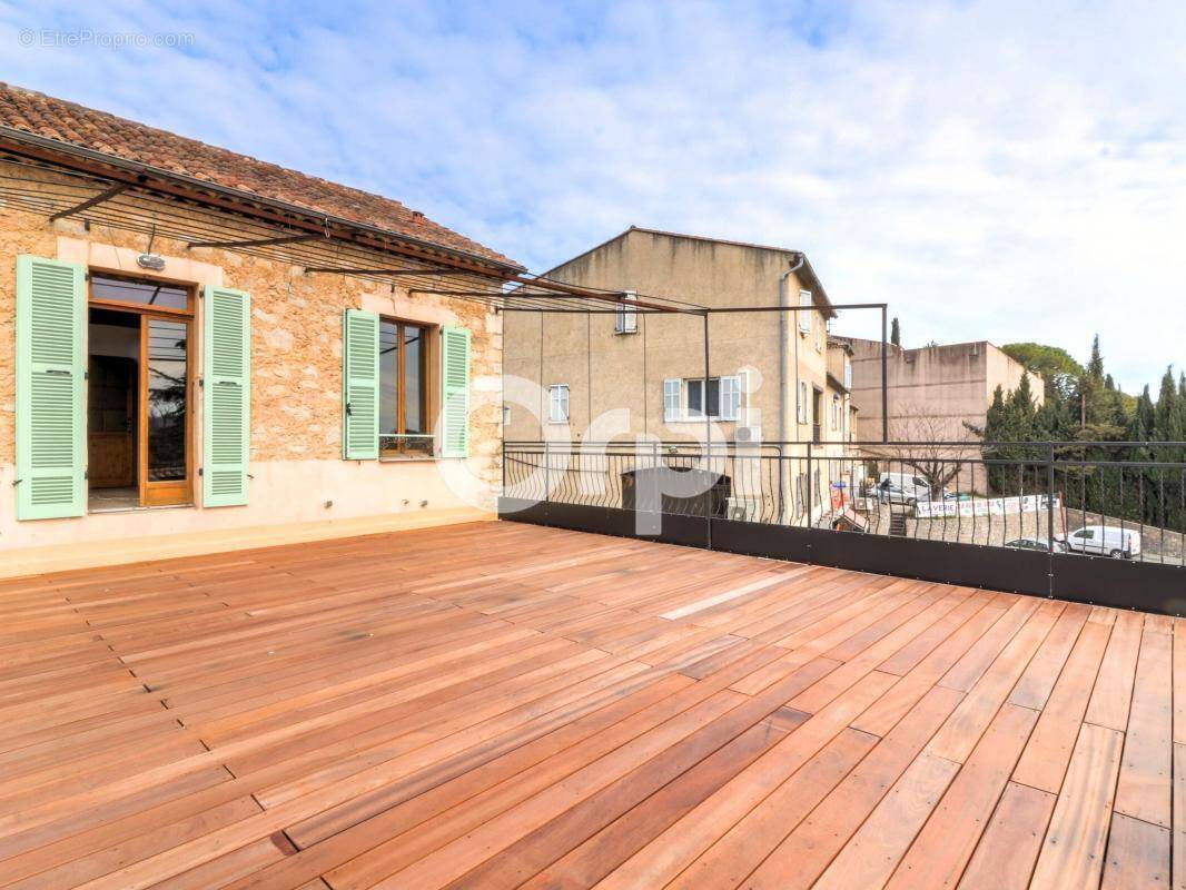Appartement à FAYENCE