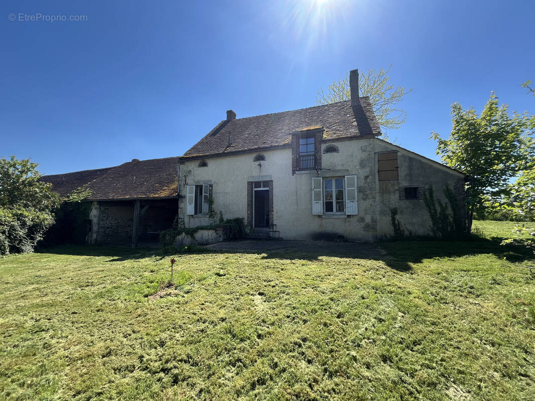 Maison à EGREVILLE