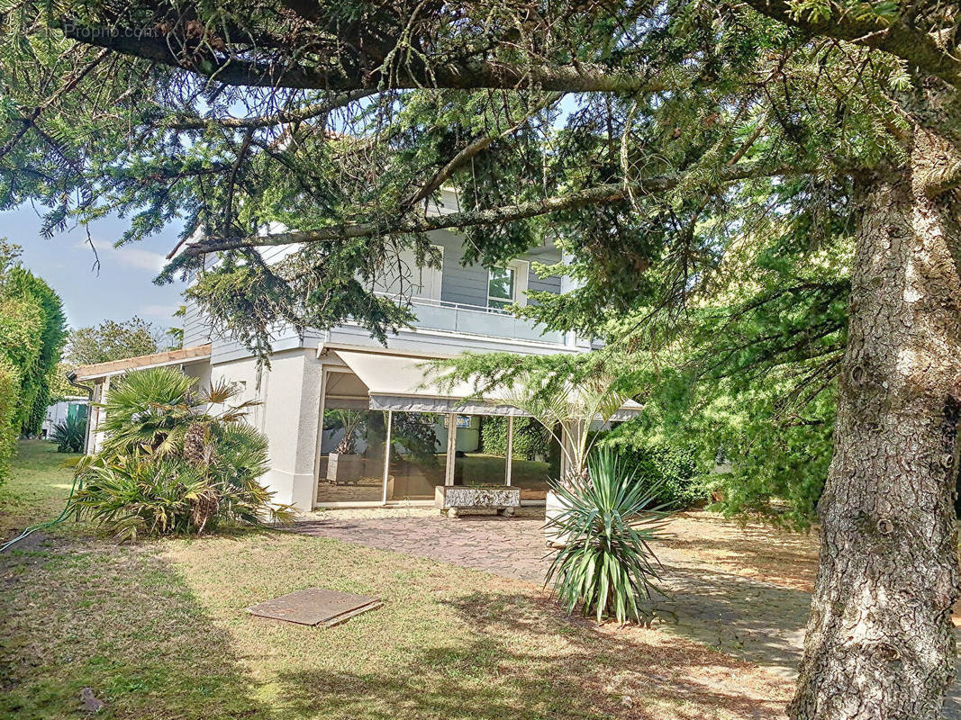 Maison à EYSINES