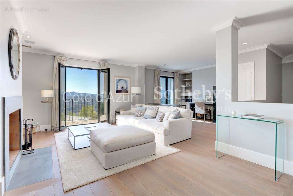 Maison à MOUGINS