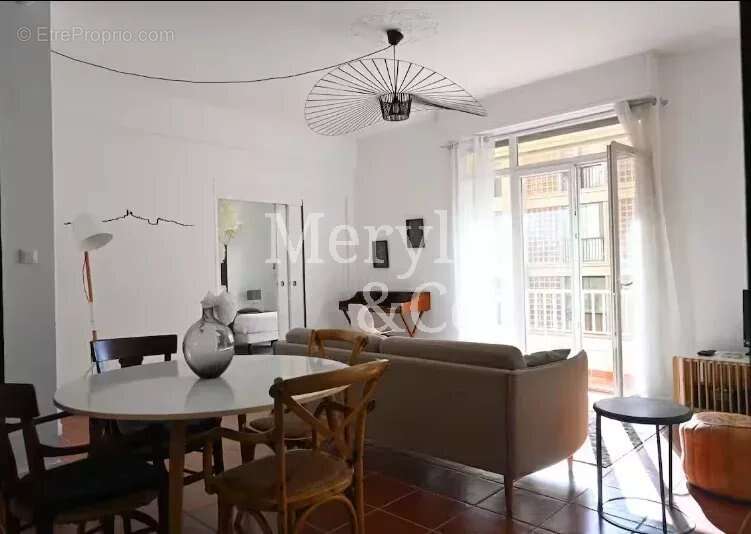 Appartement à MARSEILLE-2E