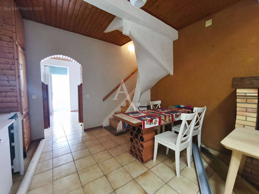 Maison à COURSAN