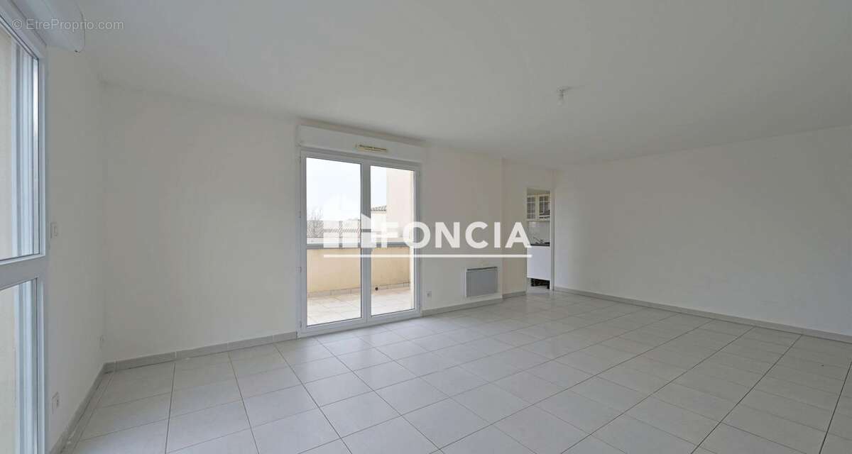 Appartement à JUVIGNAC