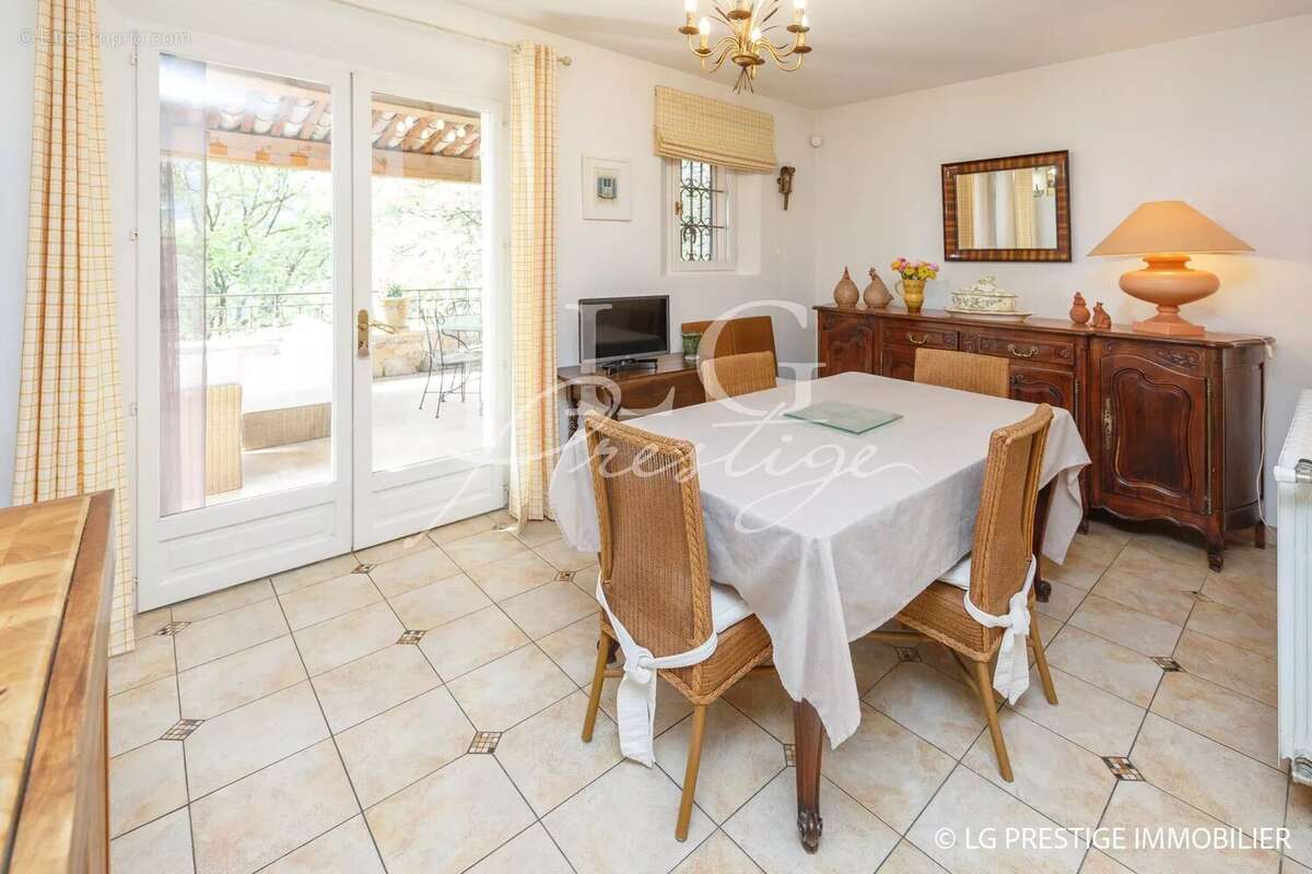 Maison à FAYENCE