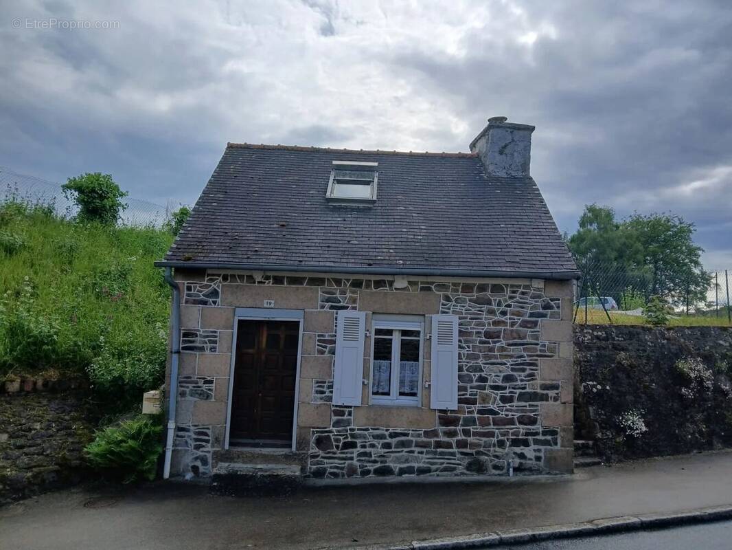 Maison à PONTRIEUX