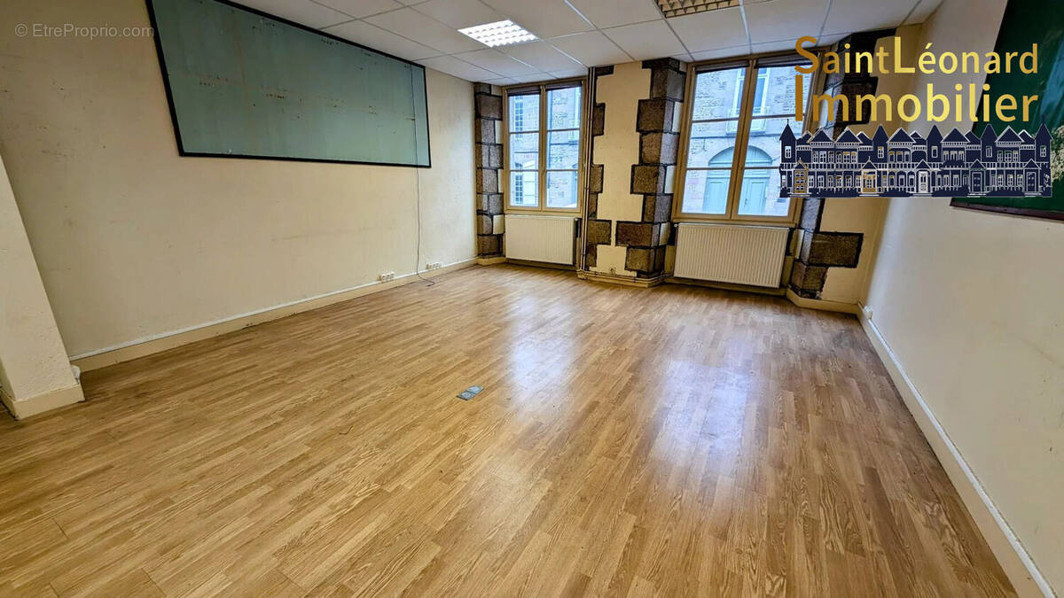 Appartement à FOUGERES