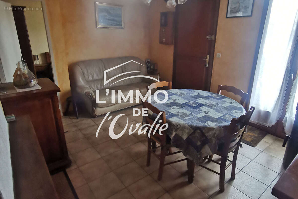 Maison à LESPINASSE