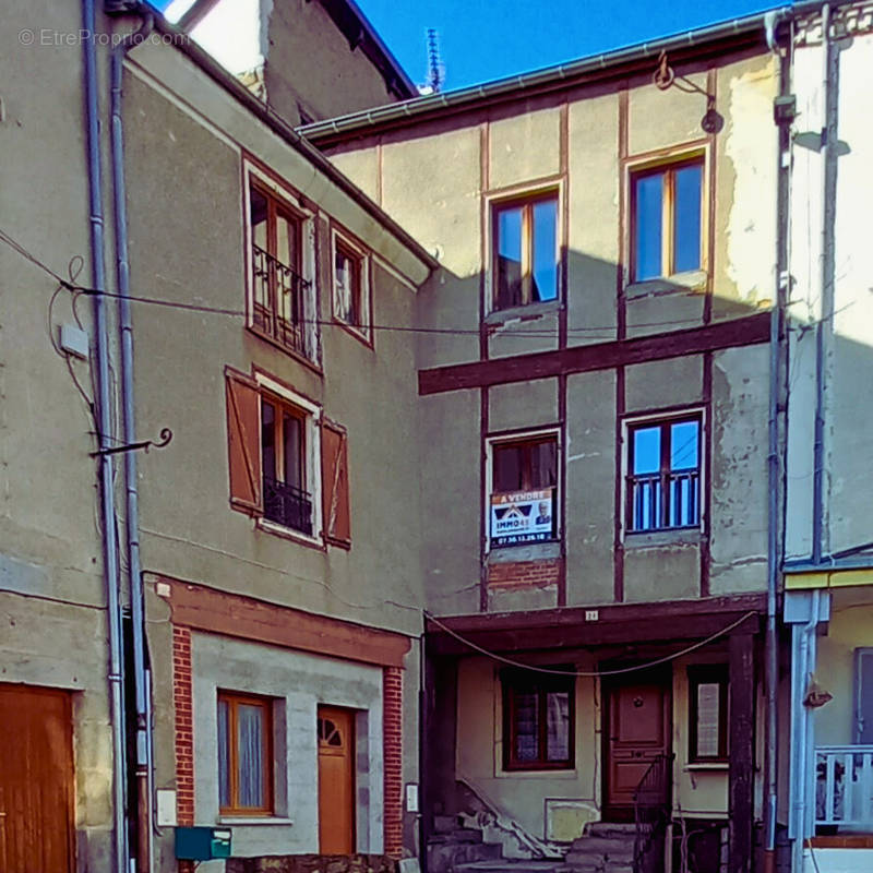 Maison à ARLANC