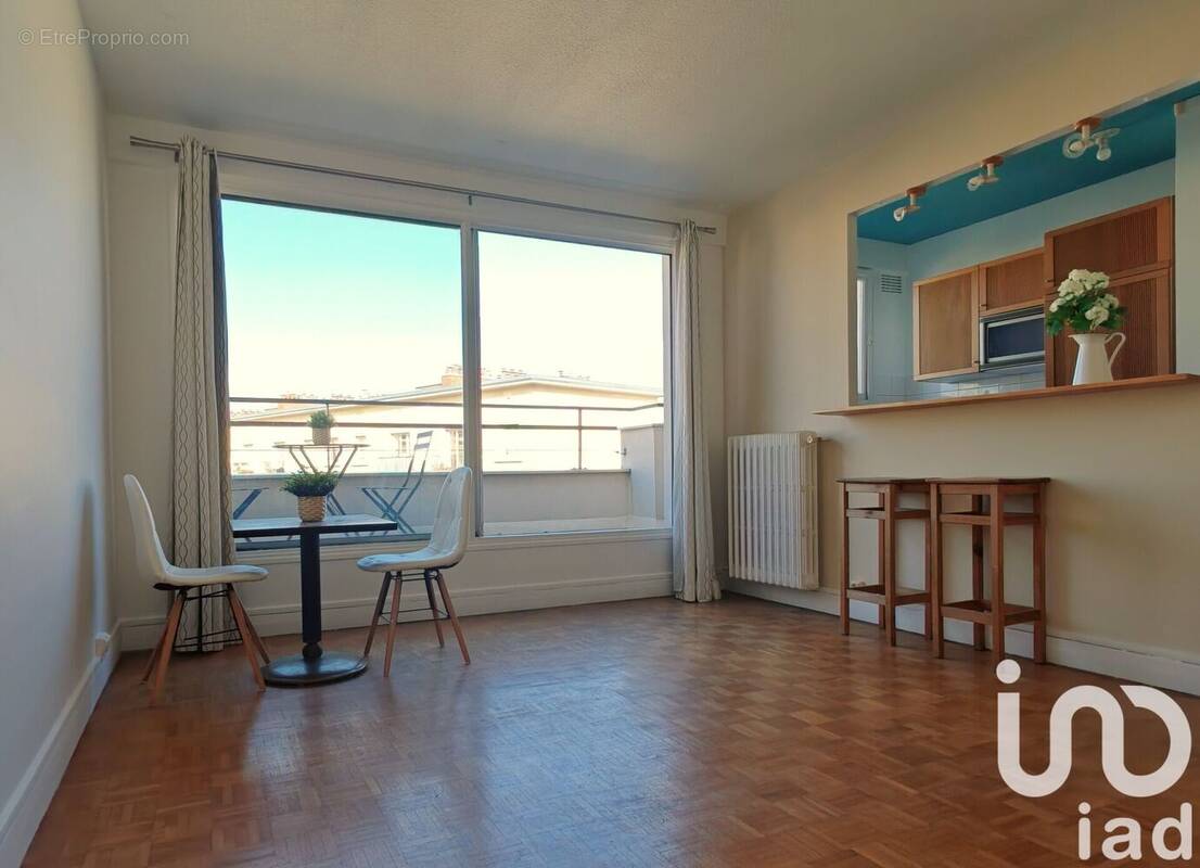 Photo 1 - Appartement à PARIS-15E