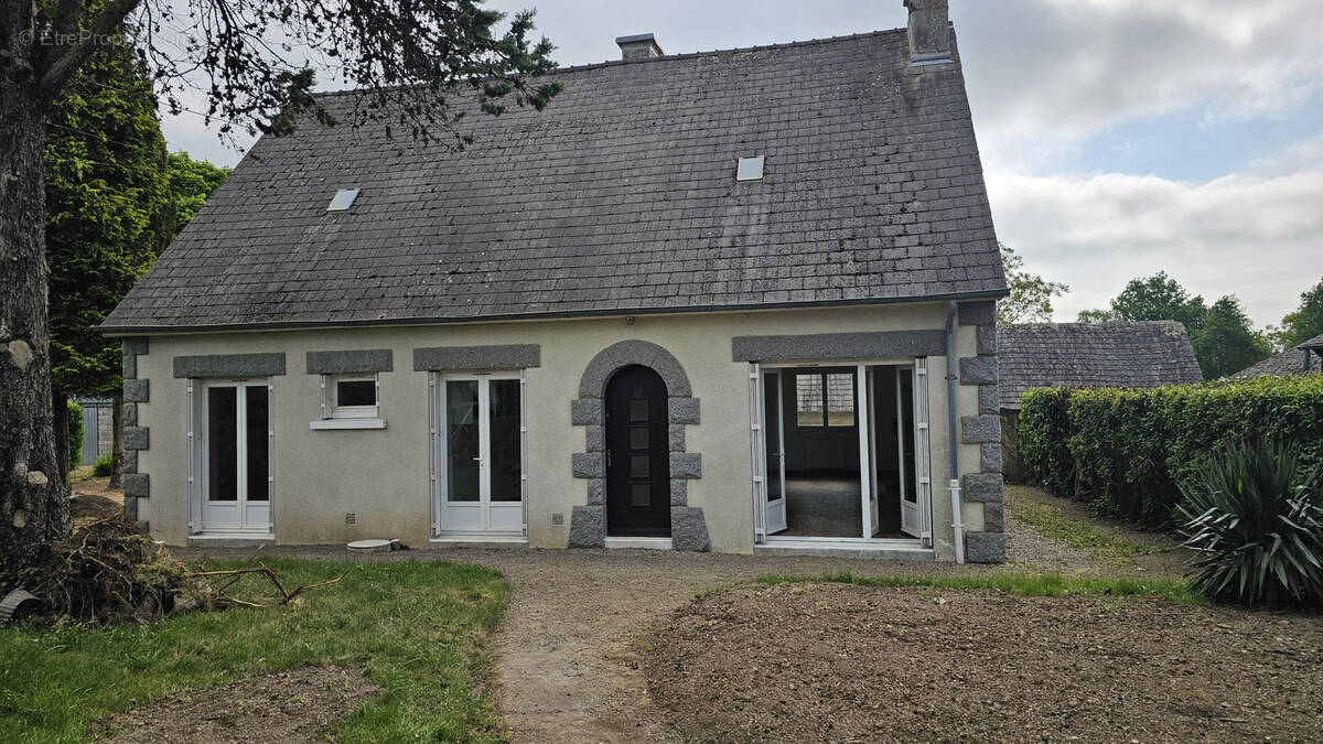 Maison à SOUDAN