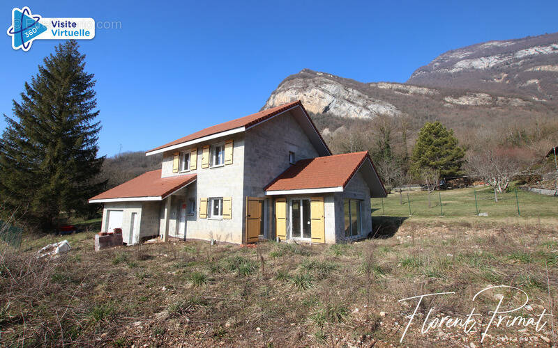 Maison à CULOZ