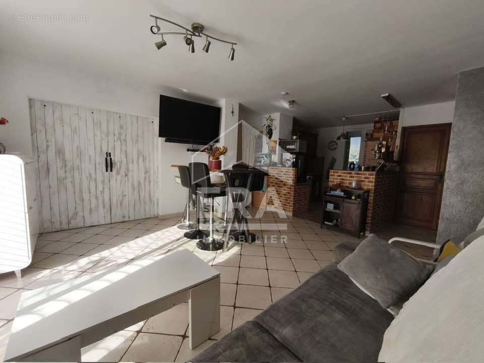 Appartement à PORT-DE-BOUC