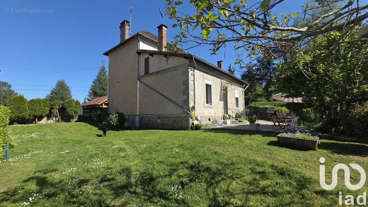 Photo 1 - Maison à CHABANAIS