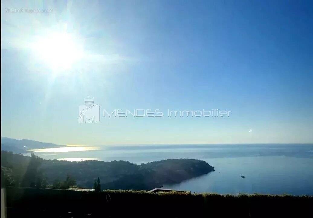 Appartement à ROQUEBRUNE-CAP-MARTIN