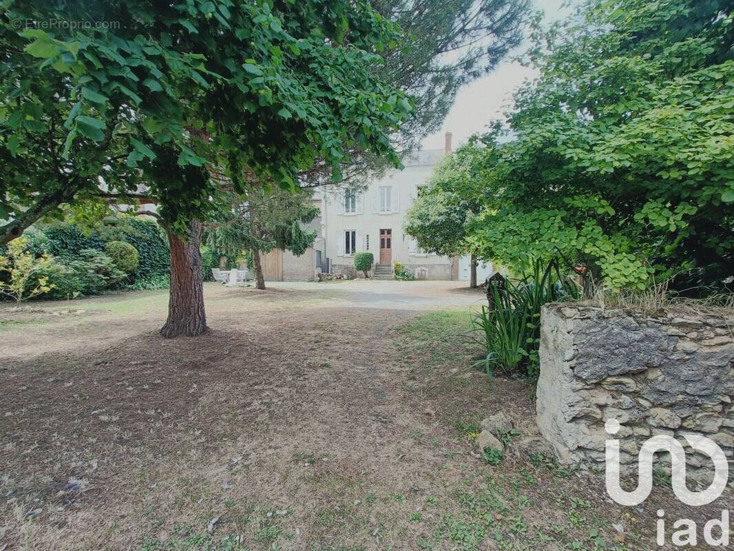 Photo 1 - Maison à THOUARS