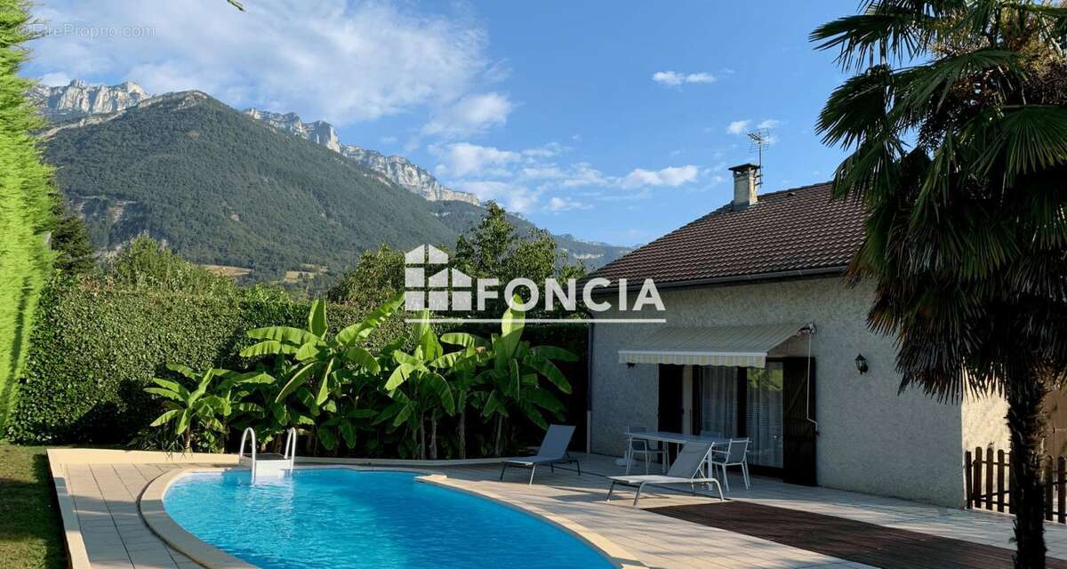 Maison à LA TERRASSE