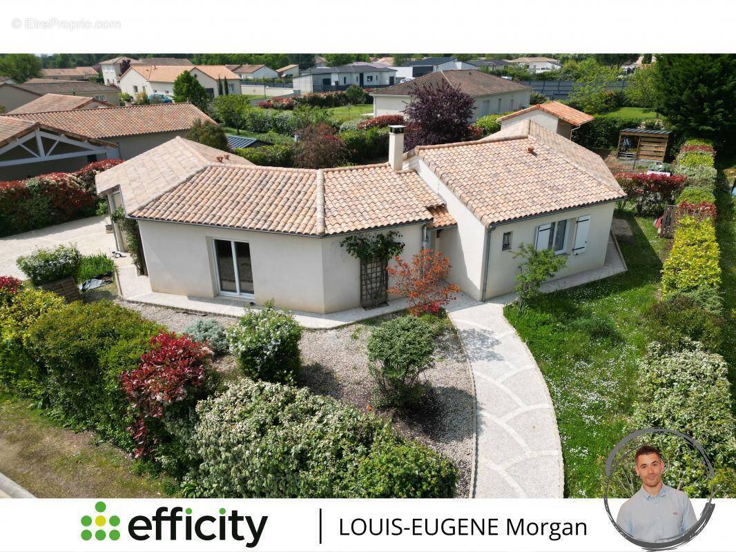 Maison à NOUAILLE-MAUPERTUIS