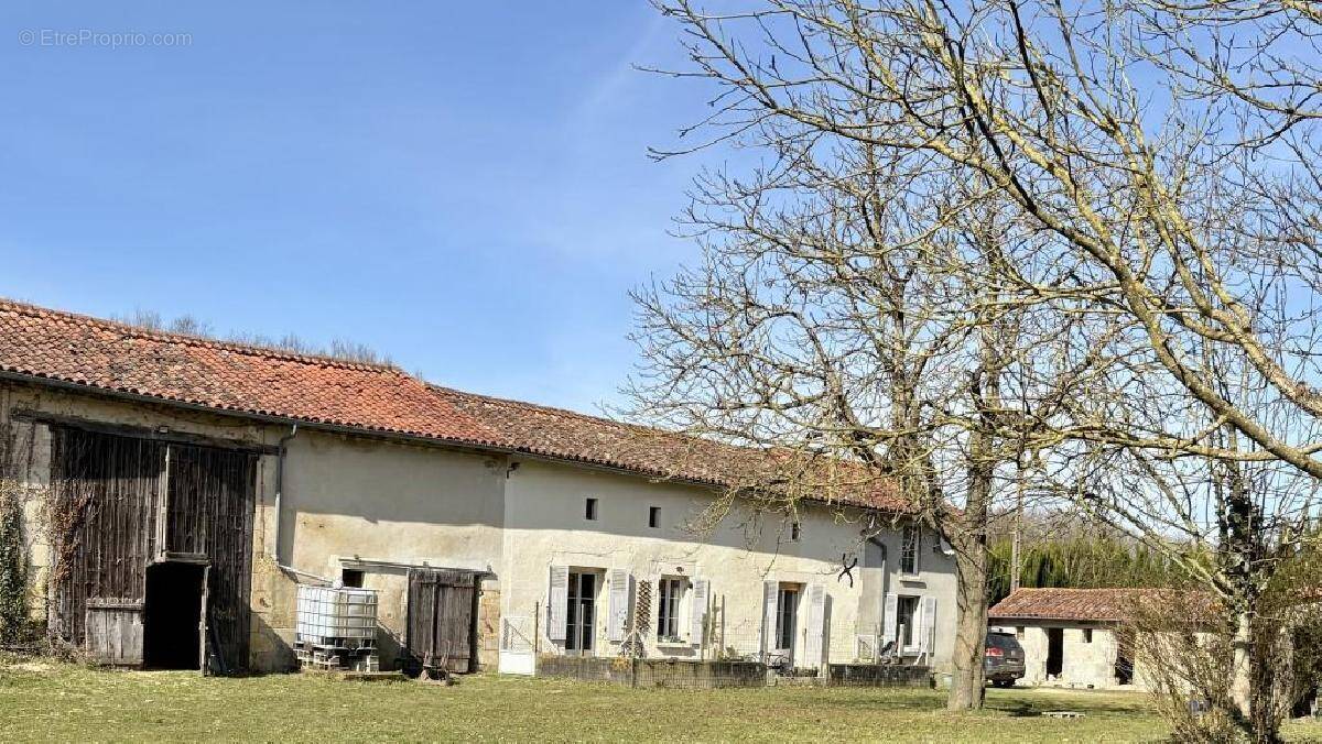 Maison à CIVRAY