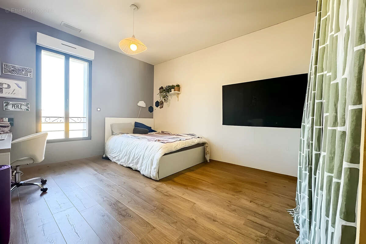 Appartement à MAUGUIO