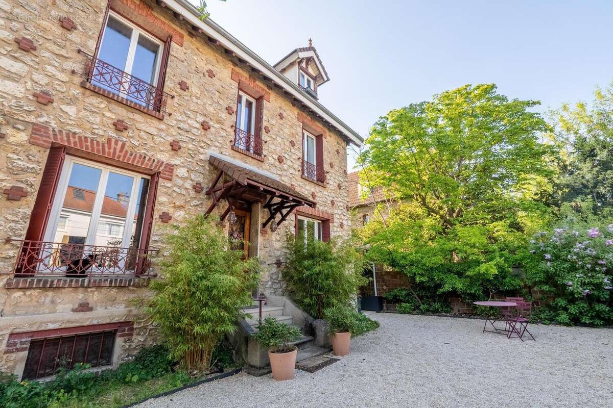 Photo 2 - Maison à SAINT-MAUR-DES-FOSSES