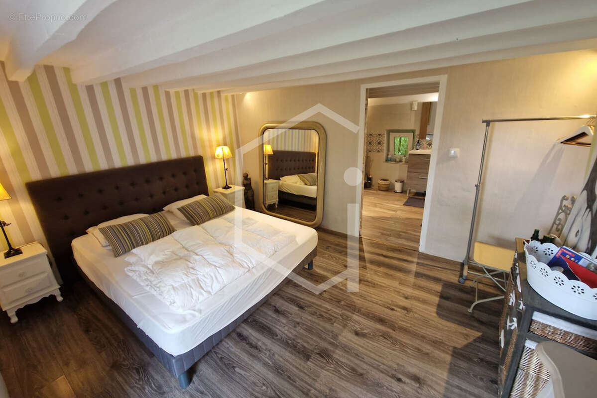 Maison à MENETOU-RATEL