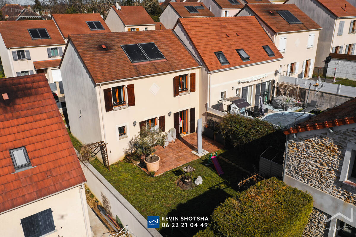 Maison à SAINTRY-SUR-SEINE