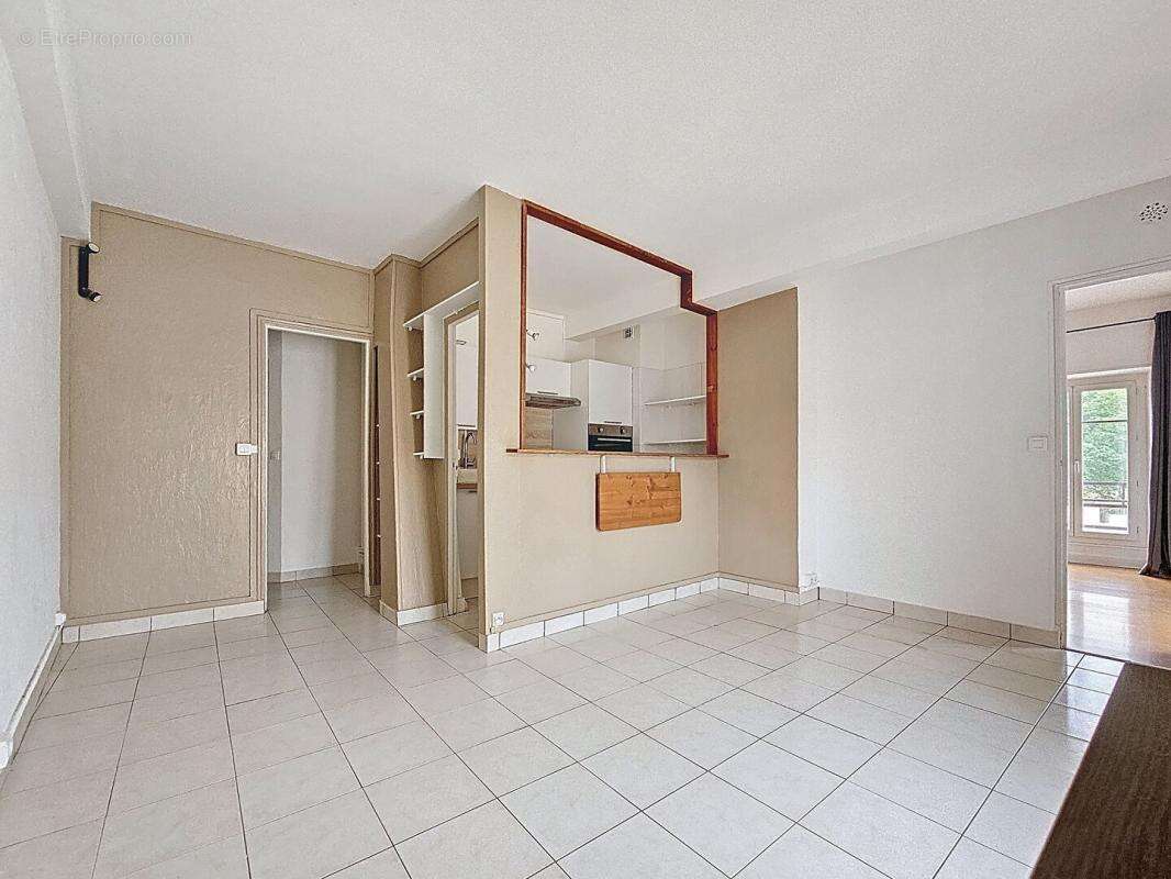 Appartement à EPERNON