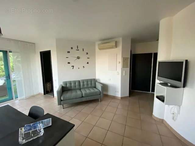 Maison à VALLAURIS