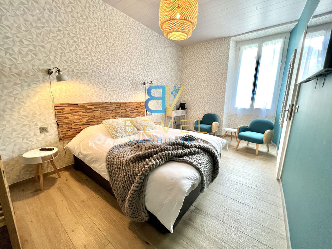 Maison à LA CHAMBRE