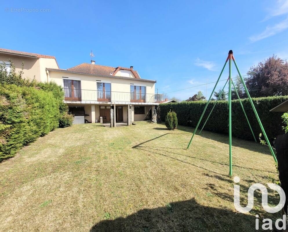 Photo 1 - Maison à RIORGES