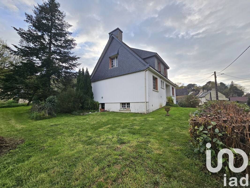 Photo 1 - Maison à SAINT-JEAN-LA-POTERIE